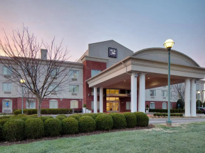 Country Inn & Suites by Radisson, Elizabethtown, KY