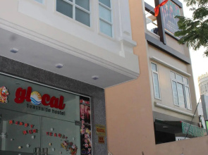 Glocal Beachside Hostel