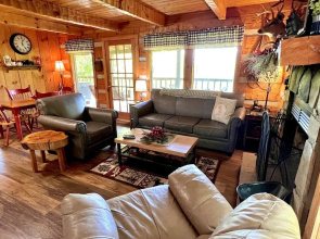 Bearadise Found 2 Bedroom Cabin by RedAwning