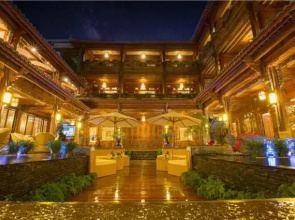 Immersing Hotel & Resorts Old Town of Lijiang