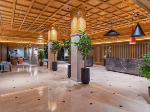 Radisson Blu Hotel, Dubai Deira Creek