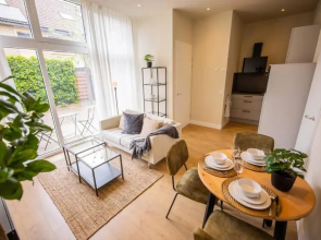 Friendly 2 Bedroom Serviced Apartment 54m2 -MST40F-