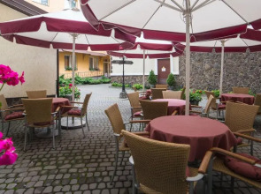 Optima Дворжец Львов