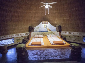 Nona Lodge