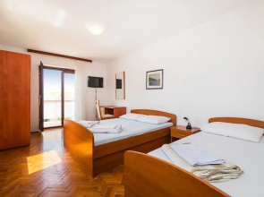Apartment Ljubica With Nice Garden 3