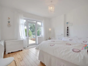 29a Sandbourne in Bournemouth