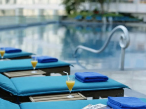 Harbour Plaza Metropolis