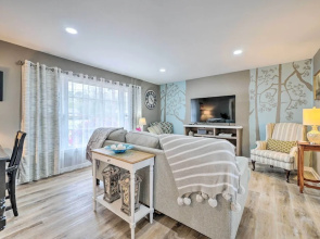 Cozy Wilmington Vacation Rental: 10 Mi to Beach!