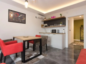 Deluxe Feliciano Apartments