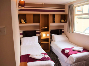 The Clarendon Showtel