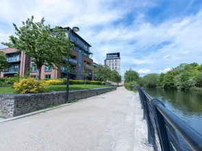Roundhay Park One-bedroom Haven by Belvilla