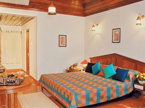 Cocobay Resort