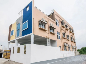 Hotel Cresant Park by OYO Rooms