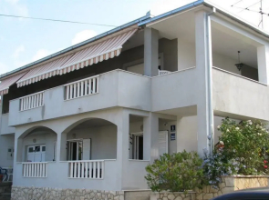 Apartments Bareta