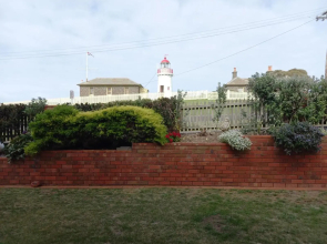 Ocean Aspect and Central to CBD - CoSheirm Apartments On Merri