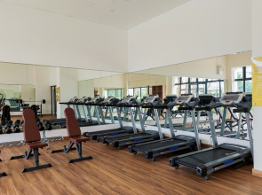 Wonderful Studio Apartment At Sky House Bsd