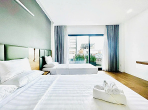 Royal Dragon Boutique Hotel