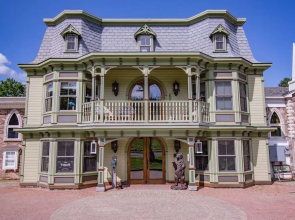 Adventure Suites