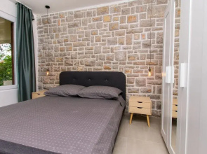 Apartment Seafront Tambaca