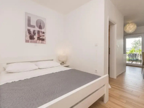 Amazing Apartment in Turanj With 1 Bedrooms and Wifi