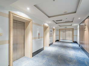 Starway Hotel (Changji Dongfang Plaza)