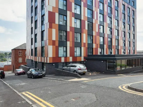 Comfortable Studio in Oldham, Minutes to Royal Oldham Hospital