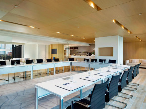 La Ville Hotel & Suites CITY WALK, Dubai, Autograph Collection