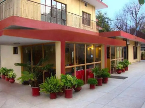 Indus Lodge Guest House