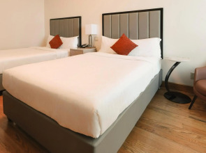 The Michelangelo Hotel