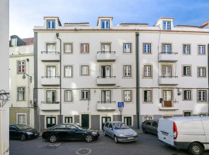 Lisbon'S Horizon Retreat: A View To Remember