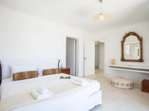 Villa Corina by Mykonos Pearls