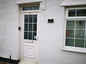 Cozy 2-bed Cottage in Merthyr, 5 Mins to Bike Park