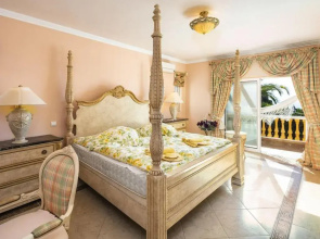 Villa Vale de Lapa amazing sea views heated swimming pool jacuzzi AC - stunning house