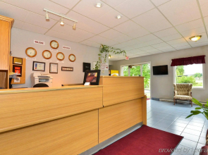 Canada's Best Value Inn & Suites