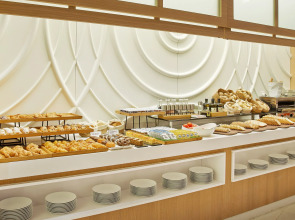 Отель NH Collection Barcelona Gran Calderón