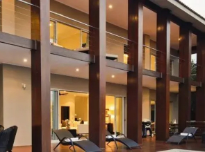 Luxury Seaside Homes