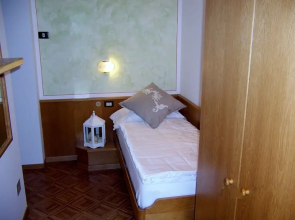 Alpen Hotel Rabbi