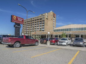 DoubleTree by Hilton Calgary North