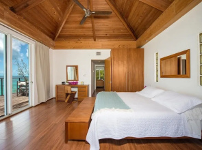 Touch Of Class Villa - A Caribbean Beachfront Home 3 Bedroom Villa