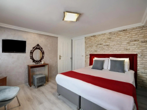 Serenity Hotel