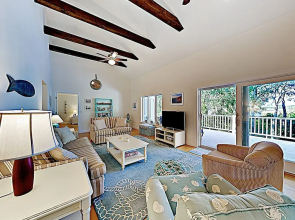 New Listing! Chic Chatham Gem Near Beach & Ferry 3 Bedroom Home
