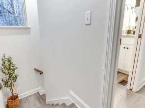 Ideal Location & Mountain Views: Chattanooga Home!