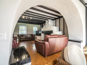 Barn Conversion - Hot Tub - Penally