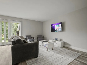 2BR Stay Close to Downtown