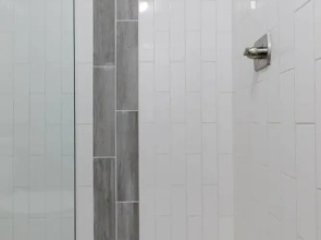 Vibrant 3br/4ba min to DT