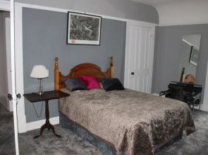 The Victorian House B&B