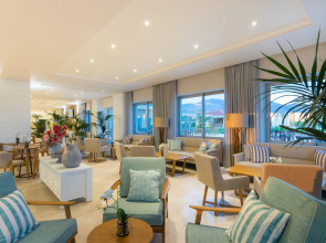 King Maron Beach Hotel & Spa