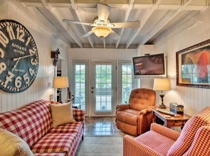 Lake Marion Apt w/ Canoe in Altamonte Springs!