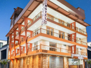 Balcones Plaza