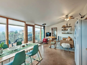 El Prado Duplex w/ Deck + Grill - 4 Mi to Town!
